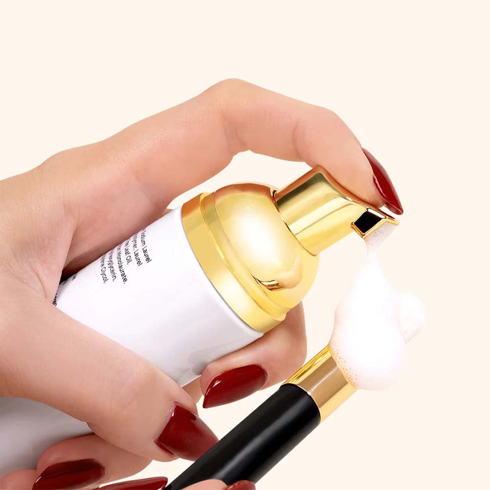 نقش فوم شستشوی مژه در بهداشت مژه و سلامت چشم