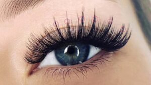 مژه اسپایکی چیست؟